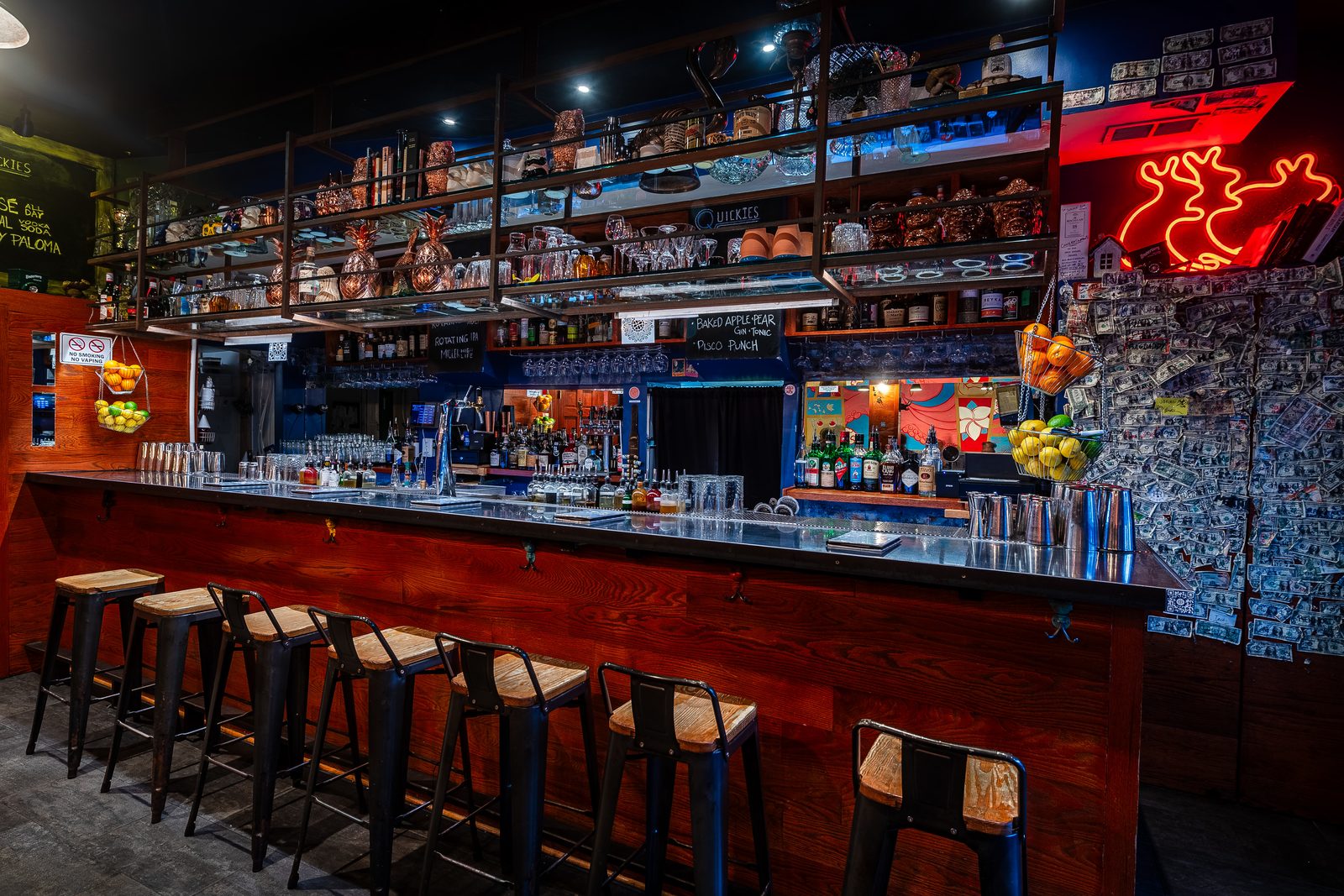 Service Bar