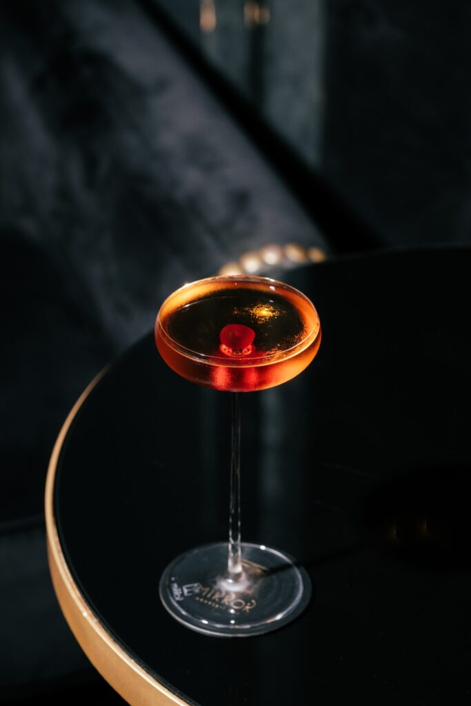 Classic American Cocktails Manhattan